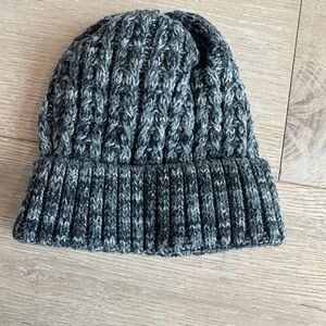Zara Charcoal Ribbed Knit Hat